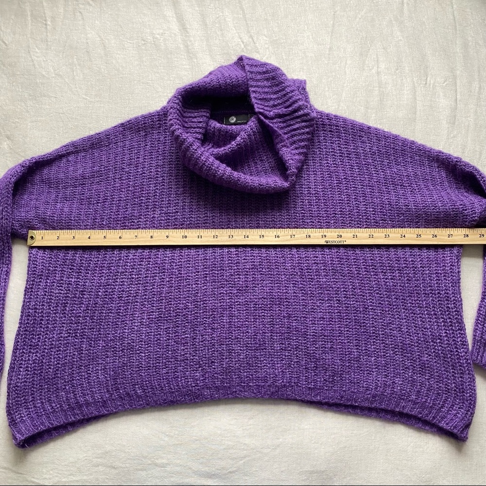 M Made In Italy Mohair & Wool Blend Oversized Cowl Neck Sweater - Picture 8 of 10